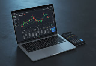 Monitorea tus movimientos — consulta el registro de transacciones y los eventos de la cuenta