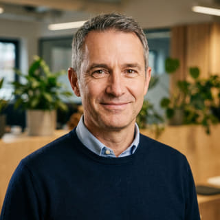 James Mitchell, Director Ejecutivo de Ancla Fianzovera, foto de perfil