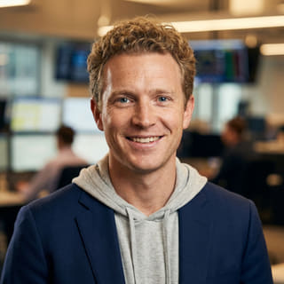 Foto de Ryan Brooks, registrado como Analista Principal de Trading en Ancla Fianzovera